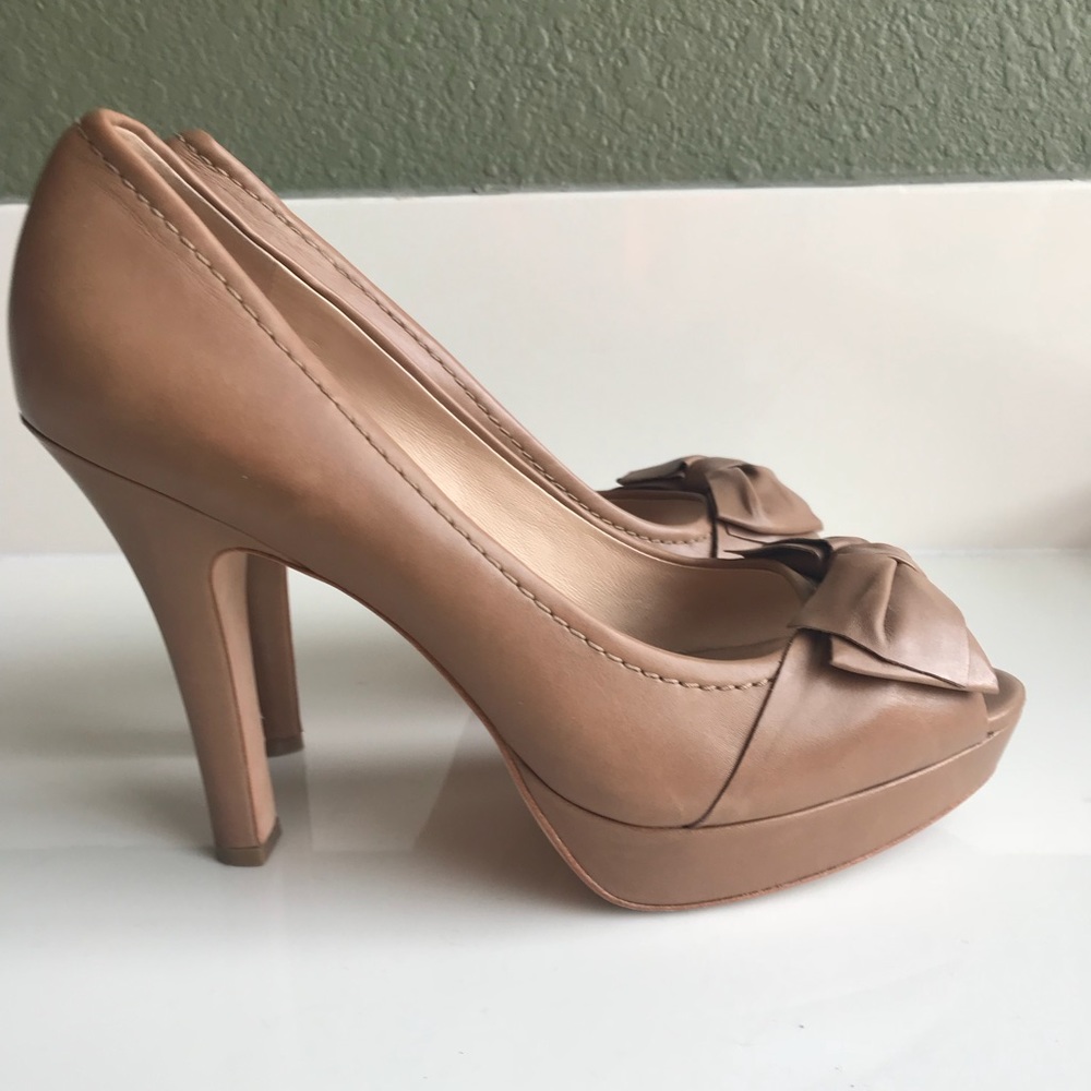 Talbots Platform Peep Toe Bow Pumps Tan 8 Medium